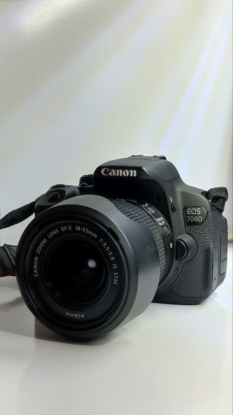 دوربین دیجیتال کانن مدل EOS 700D Kit 18-55mm IS STM