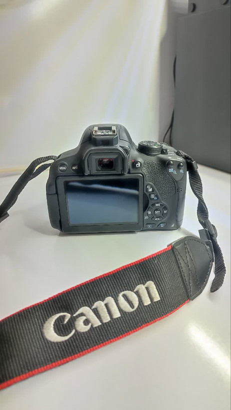 دوربین دیجیتال کانن مدل EOS 700D Kit 18-55mm IS STM